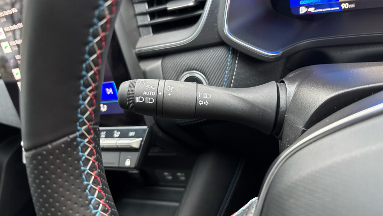 Renault Symbioz 1.6 E-Tech FHEV 145 Iconic Esprit Alpine 5dr Auto Hybrid Estate